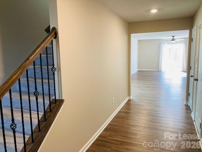 Building Photo - 3242 Treyson Dr