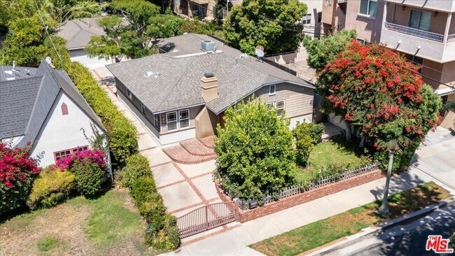 Building Photo - 4385 Camellia Ave
