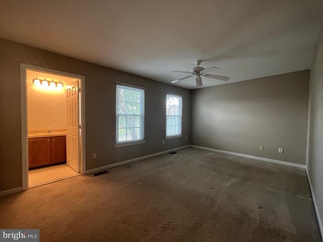 Building Photo - 174 Birch Hollow Dr