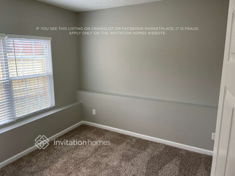 Building Photo - 6996 Calderwood Dr