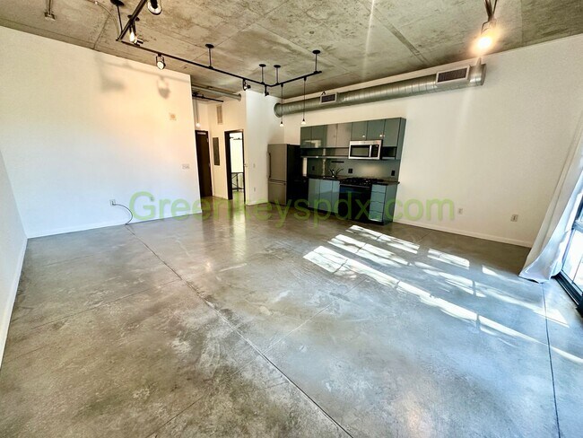 Building Photo - Studio Condo Available in the Pearl's Stre...