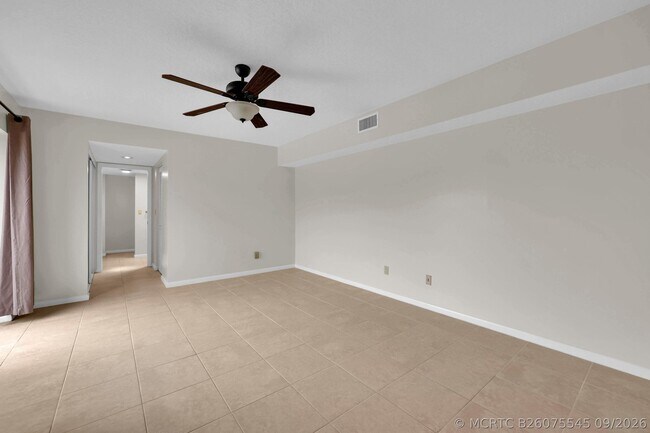 Building Photo - 5857 SE Windsong Ln