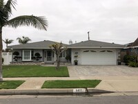 Building Photo - Rare custom home in South Huntington Beach...