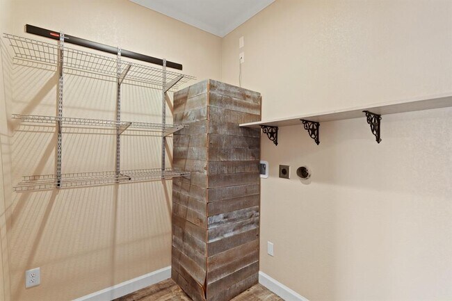 Building Photo - 35408 FM 1488