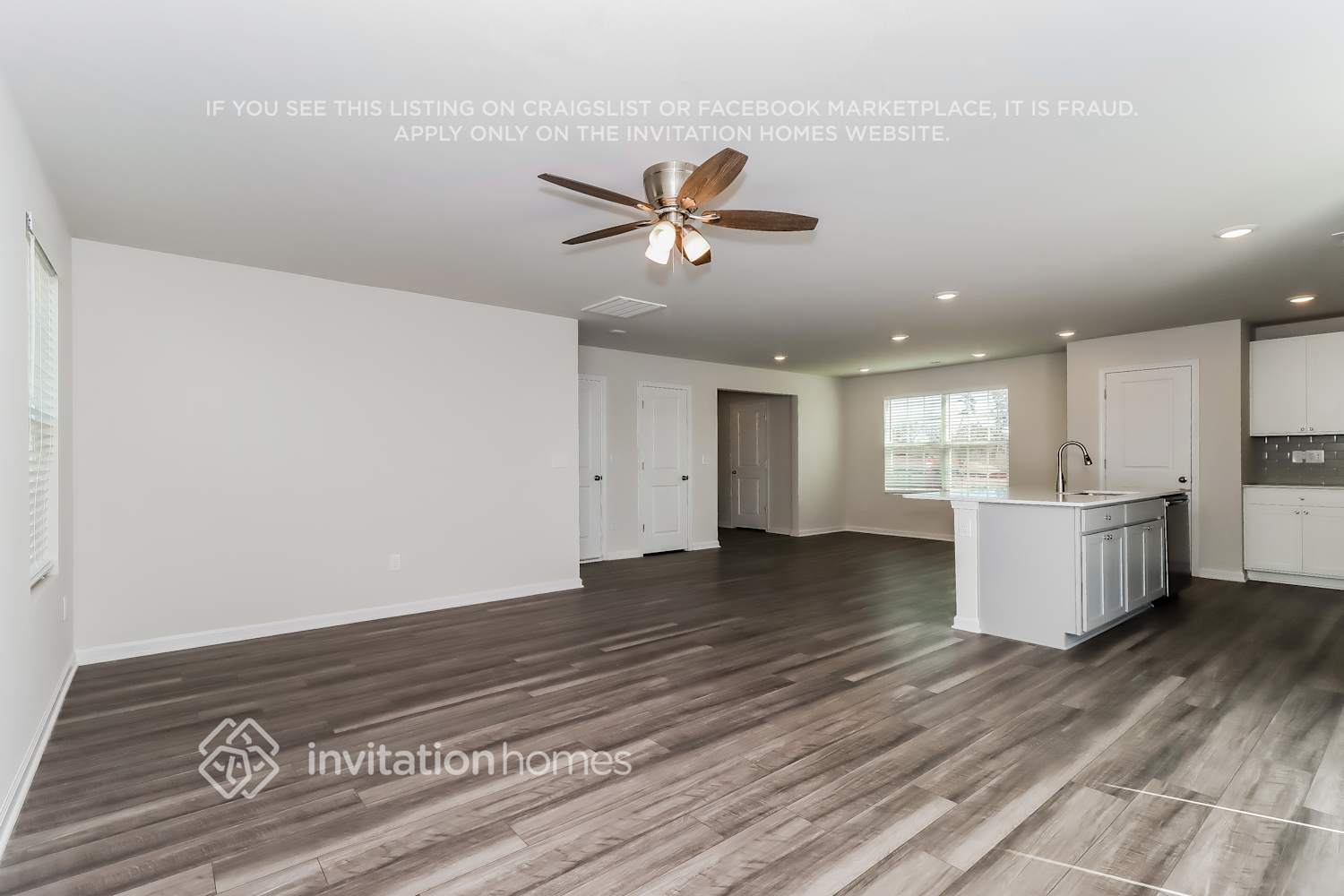 Building Photo - 360 Hollingswood Dr