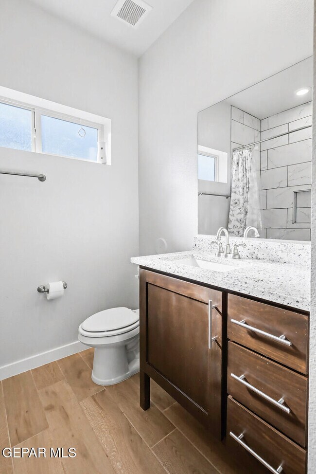 Building Photo - 12677 Viendo Norte Dr