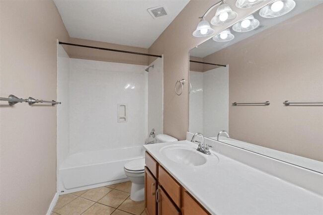 Building Photo - 1609 Hidden Springs Path