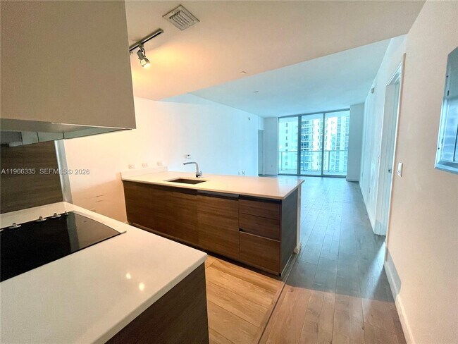 Building Photo - 1100 S Miami Ave