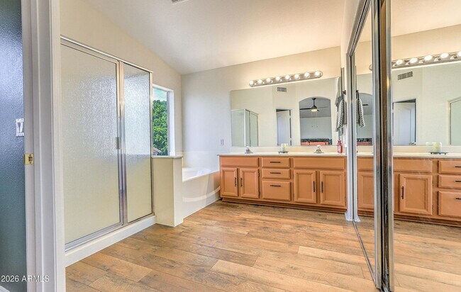 Building Photo - Single Family Home For Rent