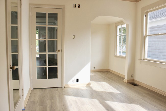 master bedroom with bonus room - 3549 Schaefer St