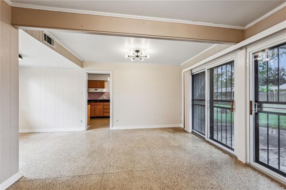 Building Photo - 2655 Hyman Pl