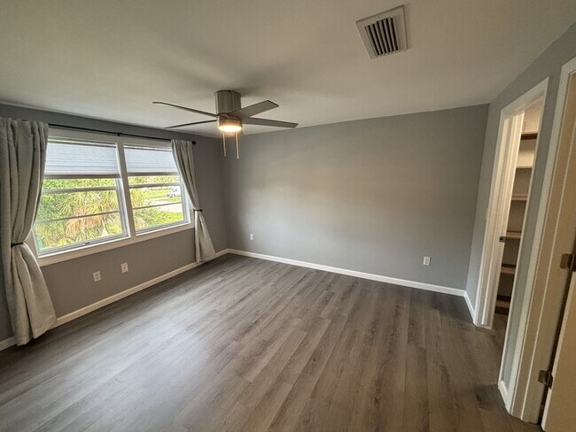 Building Photo - 4022 Beaver Ln
