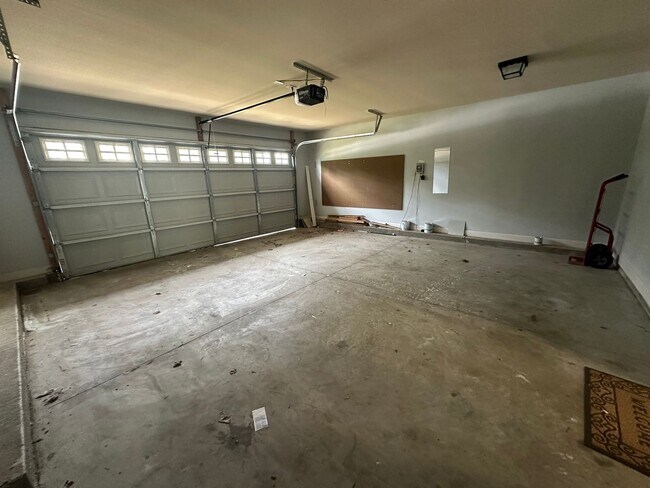 Building Photo - 4252 Redspire Ln