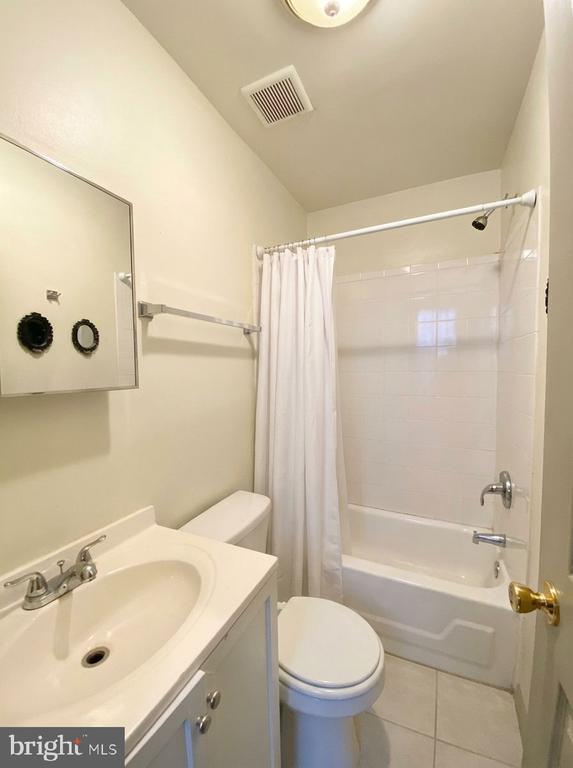 Building Photo - 2037 N Carlisle St