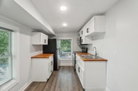 Building Photo - 502 W 48th St