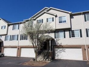 Building Photo - 268 Evergreen Cir