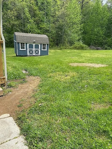Storage Shed - 111 Bennett Ln