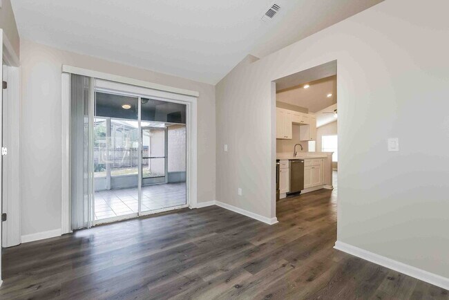 Building Photo - 4551 Oak River Cir