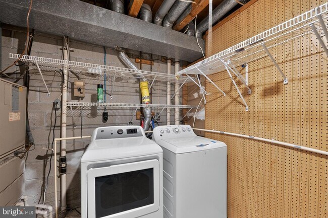 Building Photo - 55 Oak Crest Ct