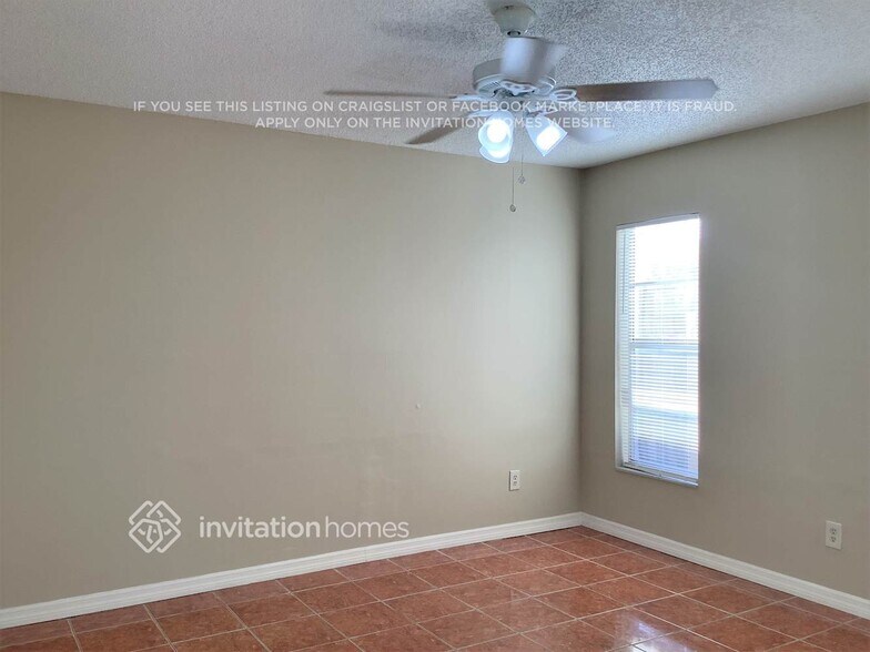 Building Photo - 814 Centerwood Ct