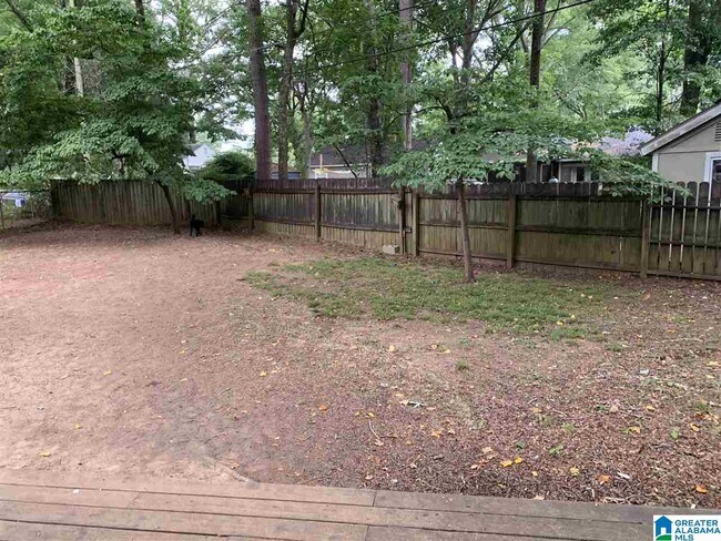 Building Photo - 808 Kingsbury Ave