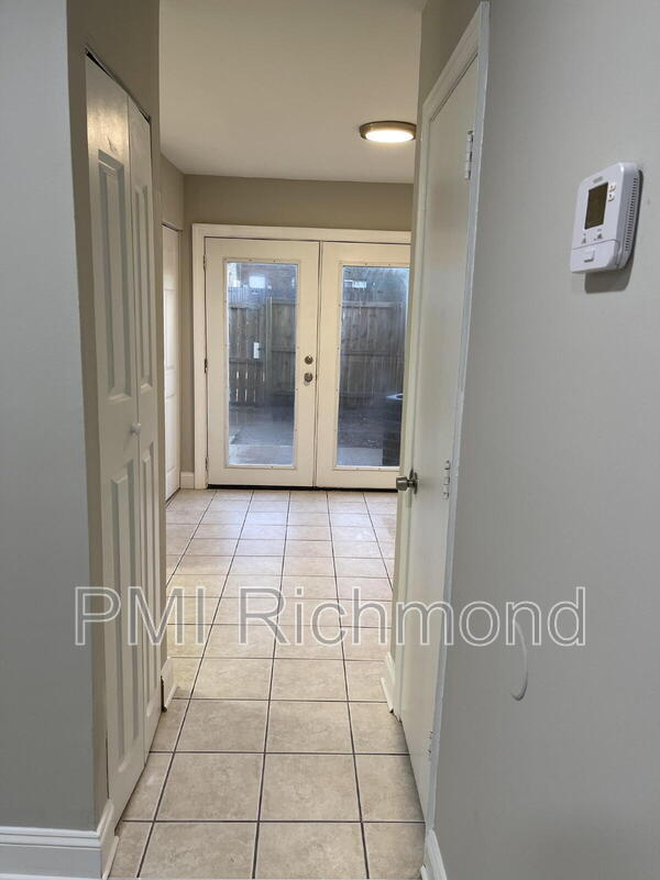 Building Photo - 4611 Coldstream Dr