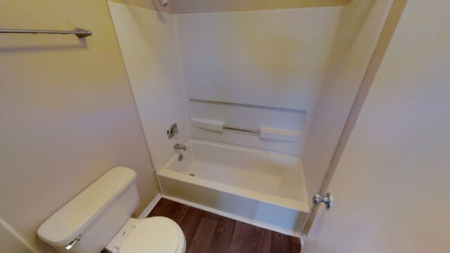 Bathroom - Lakestone