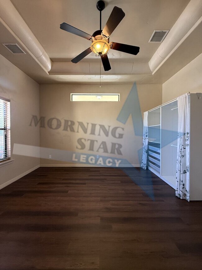 Building Photo - 3 Bedroom Energy-Efficient Home with Expansive Yard & Workshop!