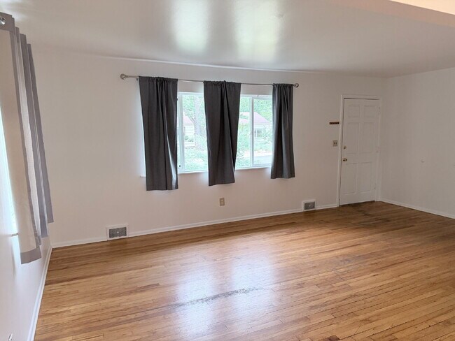 Building Photo - "Charming 2-Bed, 2-Bath Single Family Home in Boulder!"