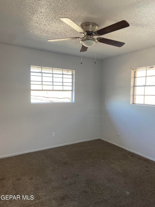 Building Photo - 10523 Gran Cima Ln