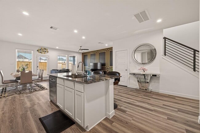 Building Photo - 10514 Wellesley Ter Trl