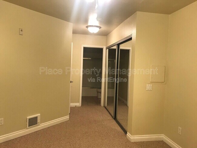 Building Photo - 1423 Graves Ave