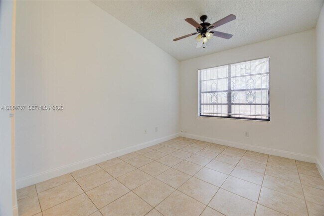 Building Photo - 6707 NW 193rd Ln