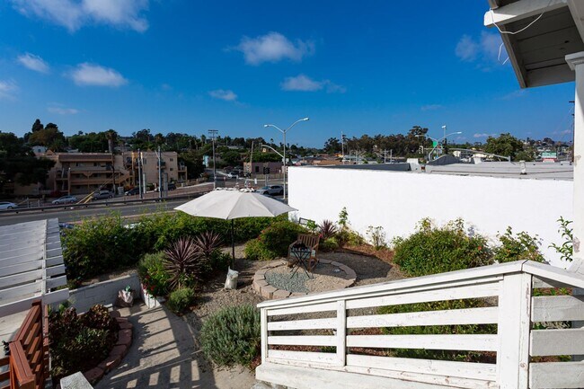 Building Photo - 6459 Imperial Ave