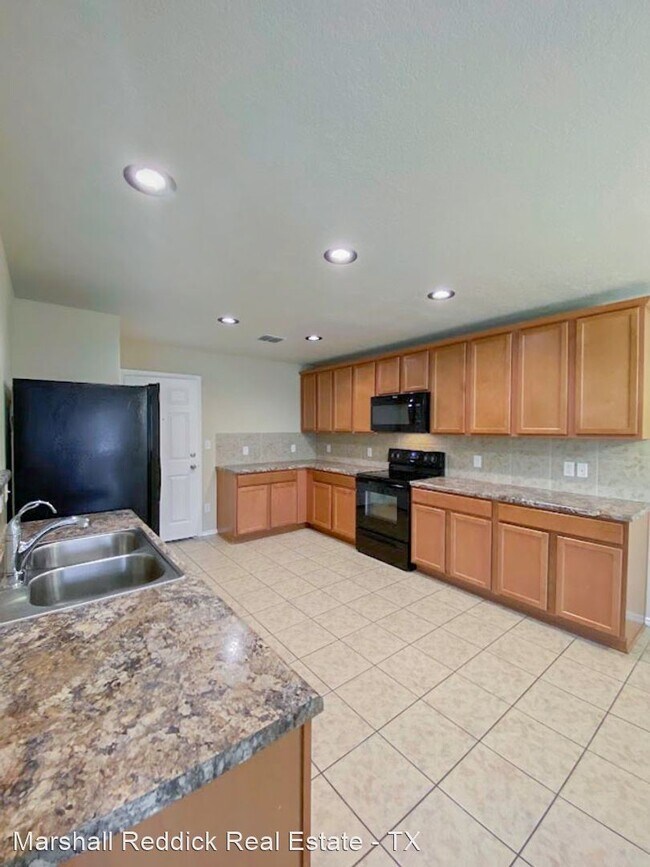 Building Photo - 4 br, 2.5 bath House - 10334 Castello Cyn