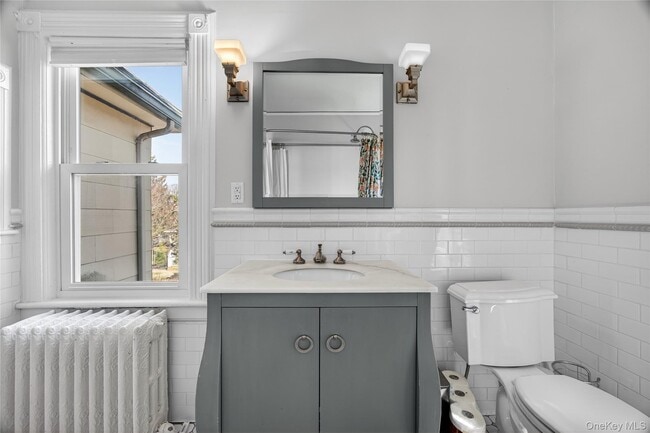 Building Photo - 121 Morris Ave