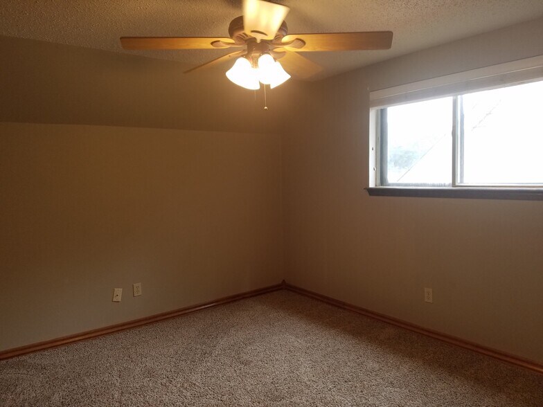 Building Photo - 4816 Michael Dr