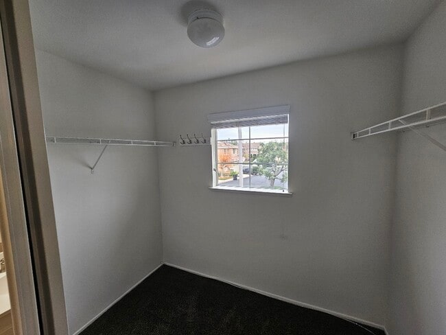 Building Photo - 8713 Springside Ct