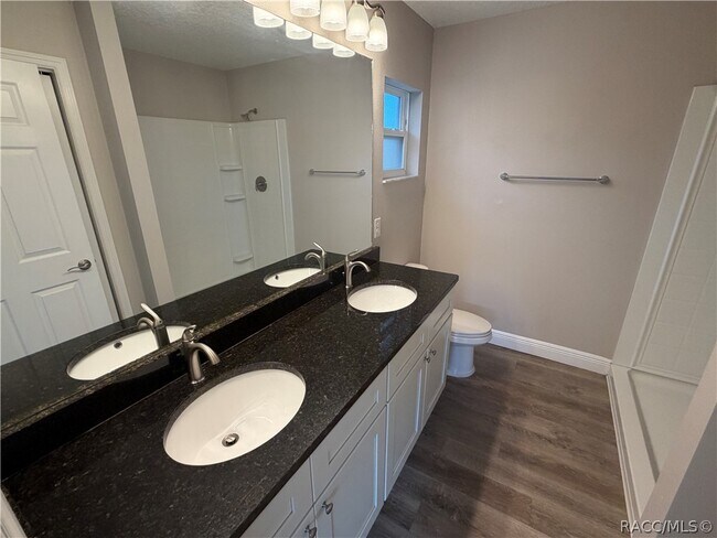 Building Photo - 6744 N Waycross Way