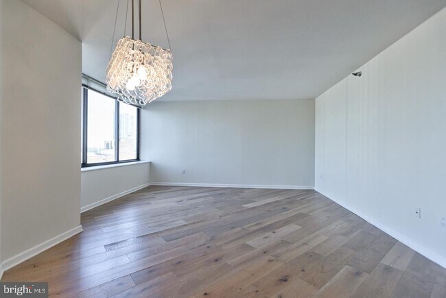 Building Photo - 202 W Rittenhouse Square