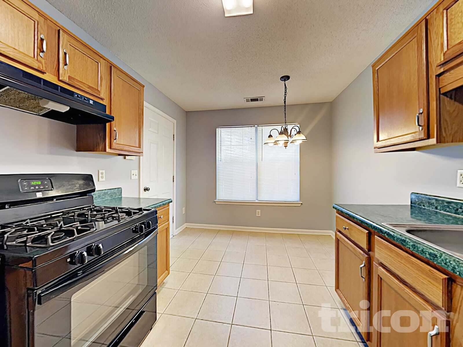 Building Photo - 1049 Charlbury Pl