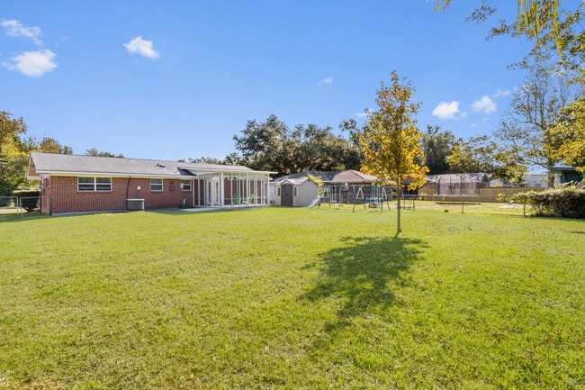 Building Photo - 114 Lassere Cir