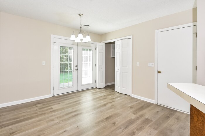 Building Photo - 631 Folkstone Rd