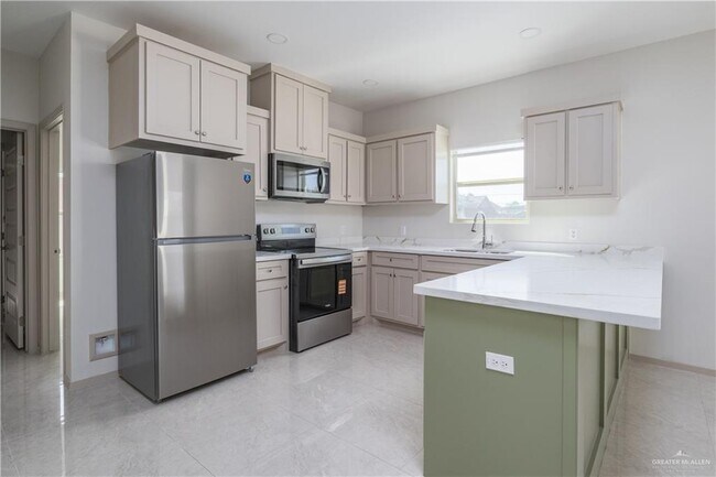 Building Photo - 22 Galveston Ave