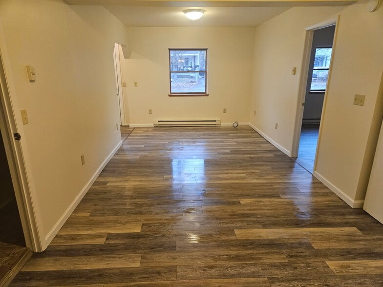 Living Room - 6 Purdy St