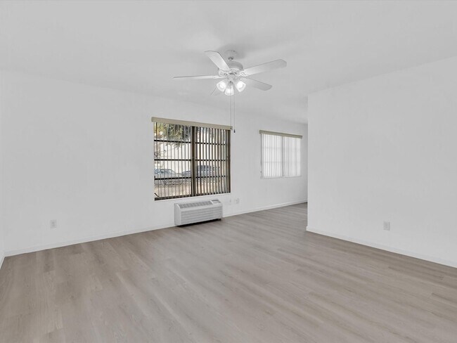 Building Photo - 2193 NE 172nd St