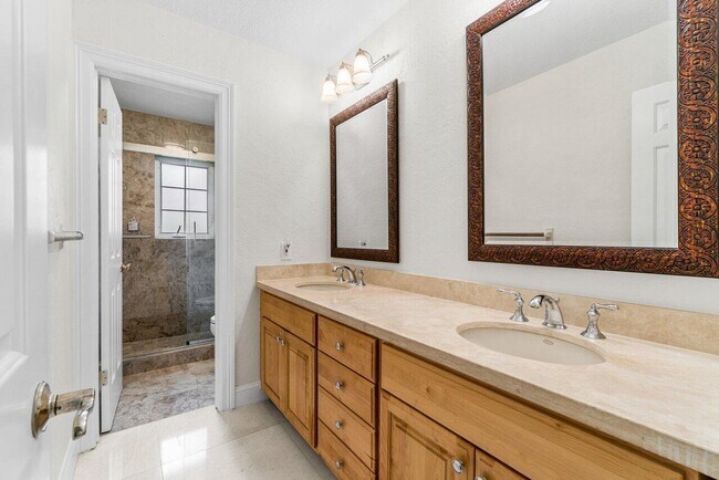 Building Photo - 20777 Soneto Dr