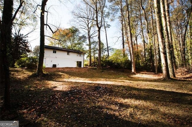 Building Photo - 2879 Tiffany Dr SW