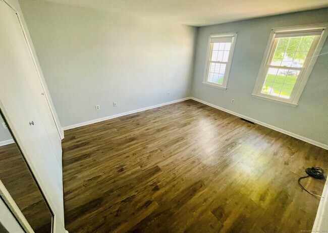 Building Photo - 23 Esquire Dr