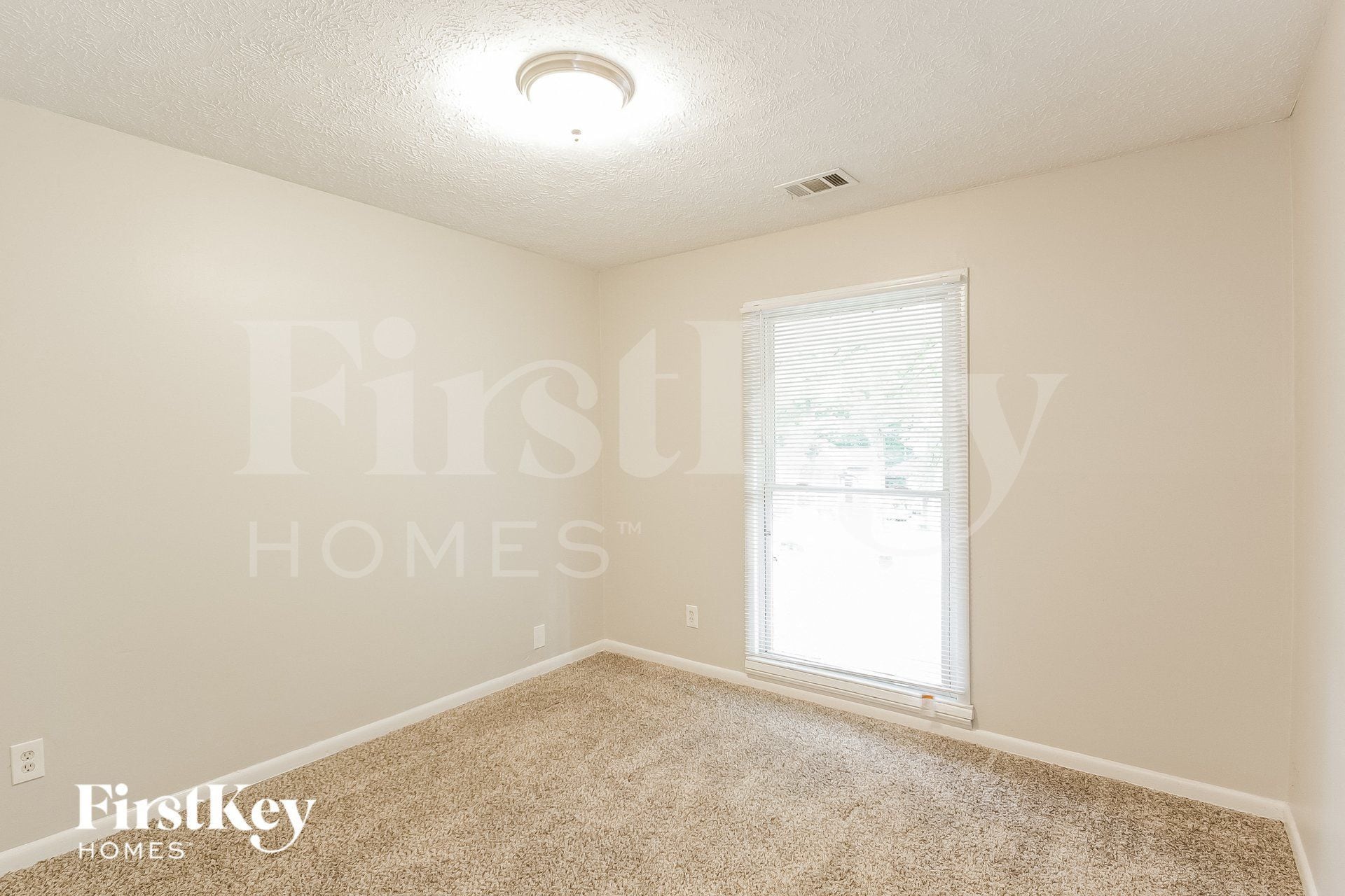 Building Photo - 5233 Maple Valley Rd SW